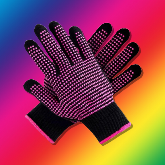 Heat resistant gloves with silicone bumps
