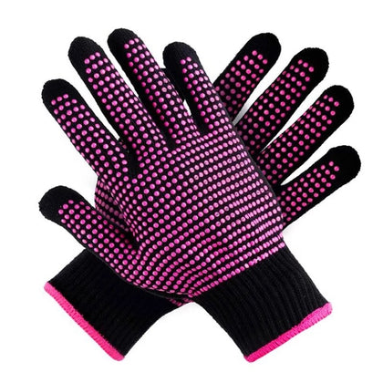 Heat resistant gloves with silicone bumps